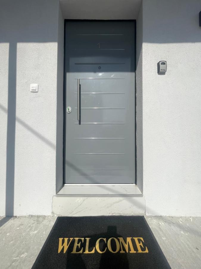 Maestrale 315° Apartments نيا ميشانيونا المظهر الخارجي الصورة